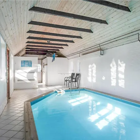 3009mollehuset, Begge Huse * 布洛克胡斯