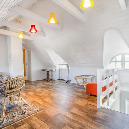 Mollehuset In Blokhus Holiday Home For 16 People *